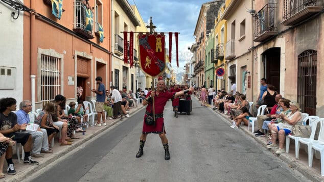 La grandeza de la fiesta venció a la lluvia en El Verger con una entrada de Moros i Cristians para el recuerdo 30 entrada de moros i cristians el verger 2026 26