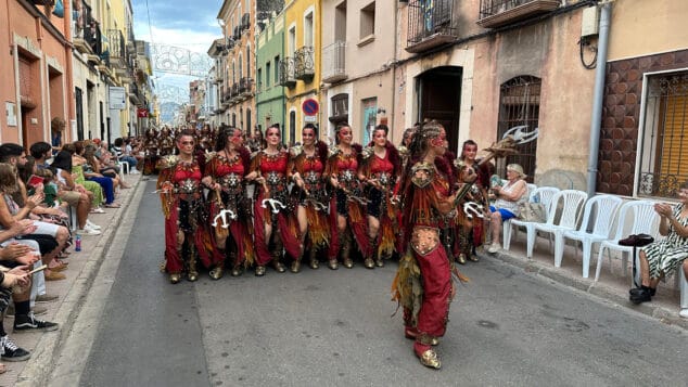 La grandeza de la fiesta venció a la lluvia en El Verger con una entrada de Moros i Cristians para el recuerdo 35 entrada de moros i cristians el verger 2026 31