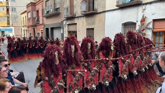 La grandeza de la fiesta venció a la lluvia en El Verger con una entrada de Moros i Cristians para el recuerdo 40 entrada de moros i cristians el verger 2026 36