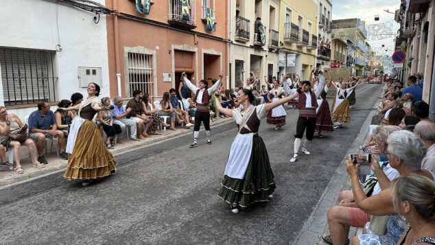 La grandeza de la fiesta venció a la lluvia en El Verger con una entrada de Moros i Cristians para el recuerdo 79 entrada de moros i cristians el verger 2026 75