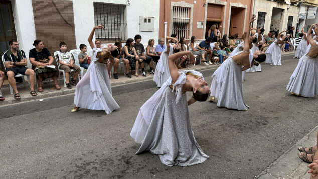La grandeza de la fiesta venció a la lluvia en El Verger con una entrada de Moros i Cristians para el recuerdo 90 entrada de moros i cristians el verger 2026 86