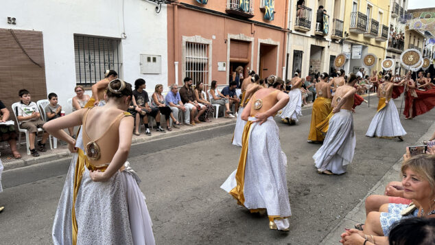 La grandeza de la fiesta venció a la lluvia en El Verger con una entrada de Moros i Cristians para el recuerdo 92 entrada de moros i cristians el verger 2026 88