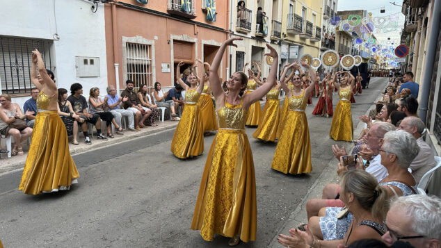 La grandeza de la fiesta venció a la lluvia en El Verger con una entrada de Moros i Cristians para el recuerdo 94 entrada de moros i cristians el verger 2026 90