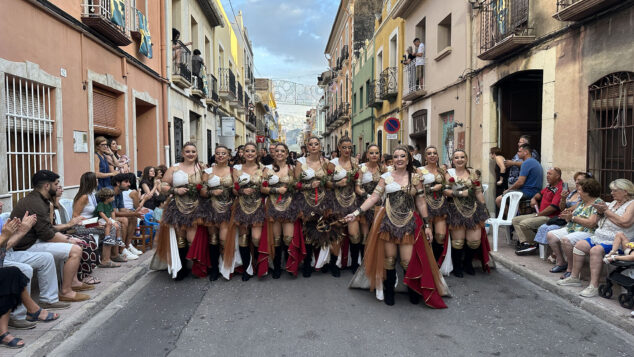 La grandeza de la fiesta venció a la lluvia en El Verger con una entrada de Moros i Cristians para el recuerdo 99 entrada de moros i cristians el verger 2026 95