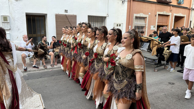 La grandeza de la fiesta venció a la lluvia en El Verger con una entrada de Moros i Cristians para el recuerdo 101 entrada de moros i cristians el verger 2026 97