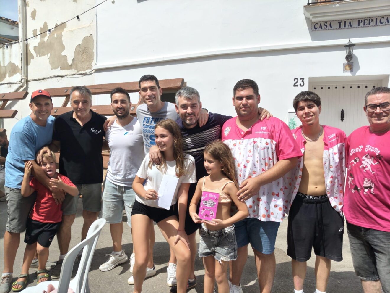 Ganadores del primer premio del concurso de paellas de Pamis