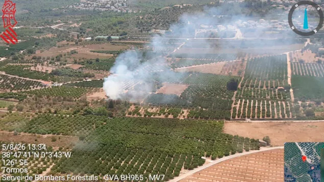 Imagen: Incendio de vegetación en Orba