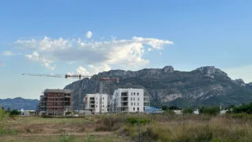 La Marina Alta desafía el frenazo de la construcción en Alicante: la obra nueva crece un 24,5% 5 nuevas construcciones en el verger