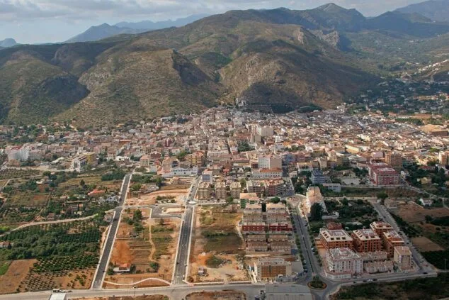 Imagen: Vista aérea panorámica de la localidad de Pedreguer y su entorno.