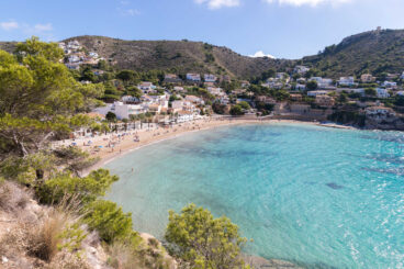 Reabre al baño la playa de El Portet de Moraira tras confirmar los análisis la buena calidad del agua 2 playa del portet moraira