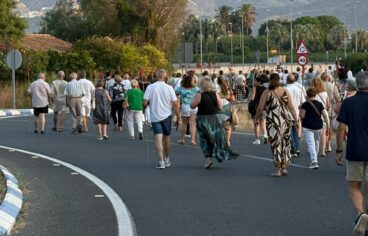 Participantes en la romería de las Fiestas de los Santos de la Piedra de Pamis