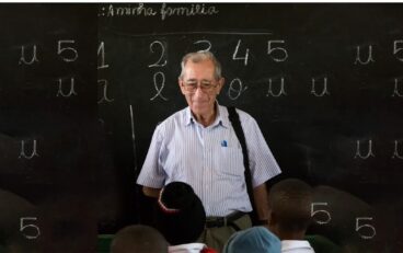 Vicent Berenguer enseña a las nuevas generaciones