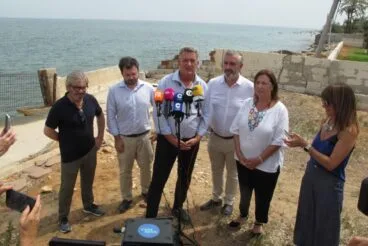 El conseller Martínez Mus informa sobre los deslindes de costa en Dénia