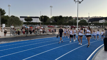 Benissa inaugura la nueva pista de atletismo Paco Sacha 04