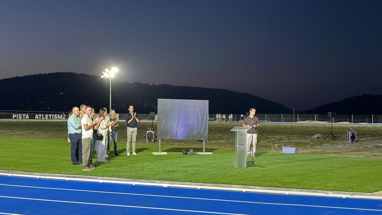 Benissa inaugura la nueva pista de atletismo Paco Sacha 10
