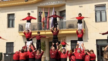 Celebración del quinto aniversario de la Muixeranga de Segària en Beniarbeig (1)