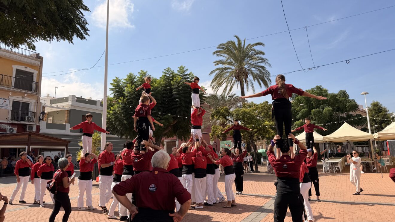 Celebración del quinto aniversario de la Muixeranga de Segària en Beniarbeig (51)