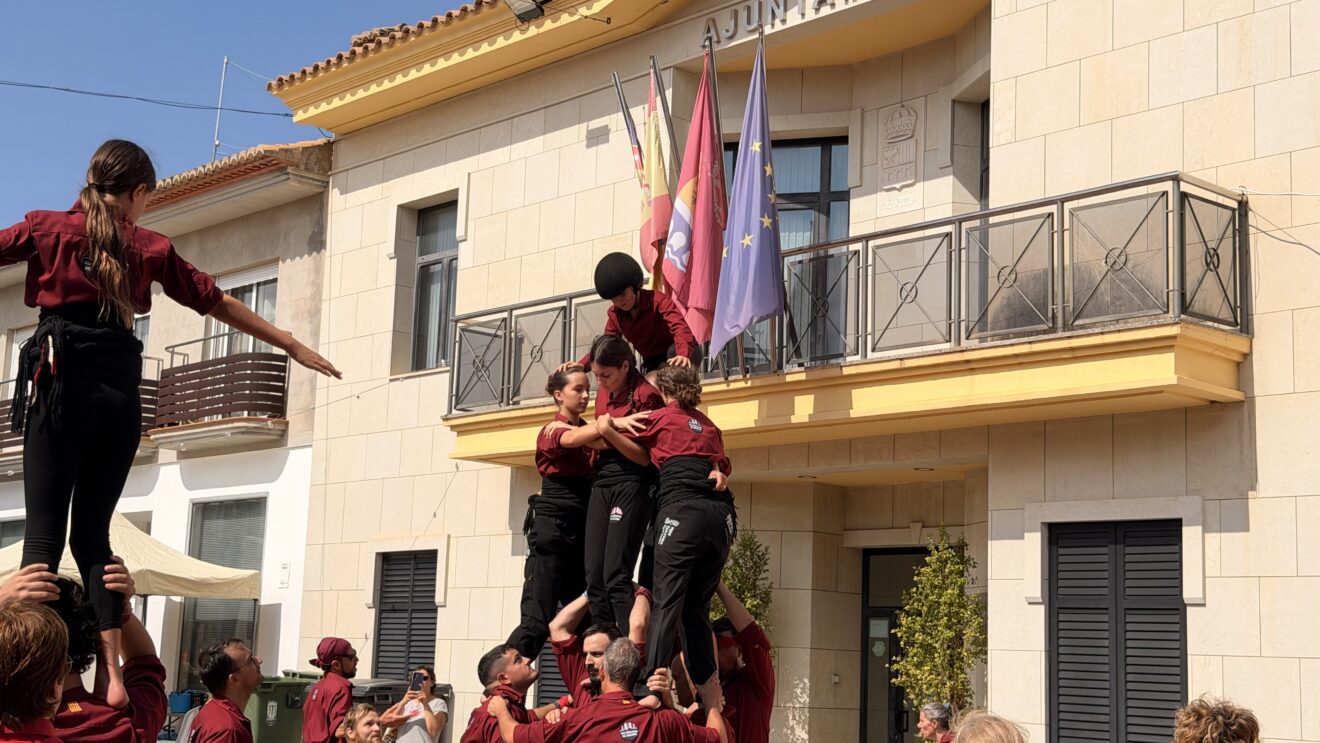 Celebración del quinto aniversario de la Muixeranga de Segària en Beniarbeig (58)