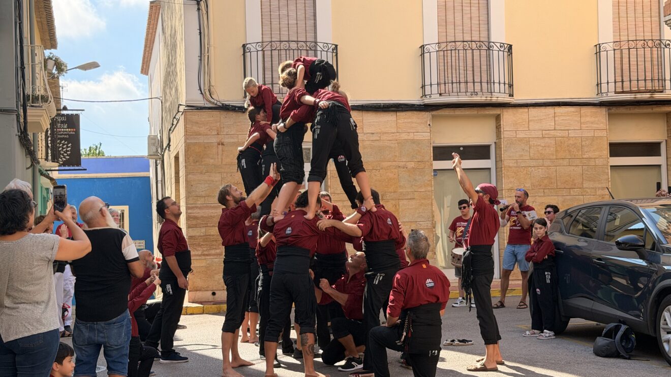 Celebración del quinto aniversario de la Muixeranga de Segària en Beniarbeig (60)