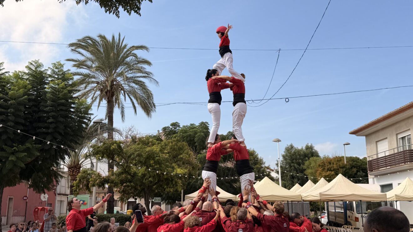 Celebración del quinto aniversario de la Muixeranga de Segària en Beniarbeig (8)
