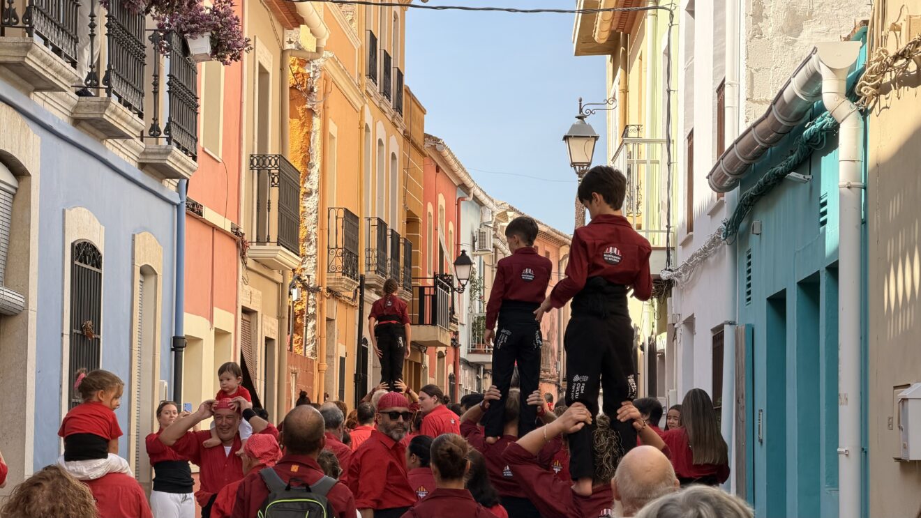 Celebración del quinto aniversario de la Muixeranga de Segària en Beniarbeig (83)