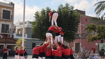 Celebración del quinto aniversario de la Muixeranga de Segària en Beniarbeig (95)