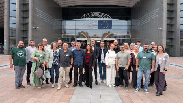 Compromís Marina Alta traslada a Bruselas las necesidades en vivienda, territorio y servicios públicos 1 Imagen: Compromís de la Marina Alta en Bruselas
