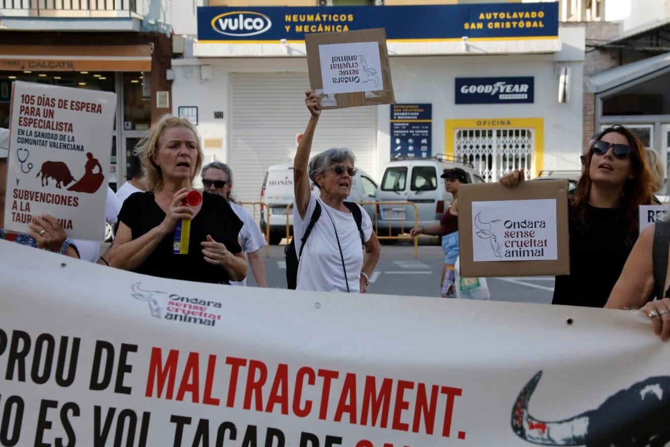 Concentración contra las corridas de toros en Ondara