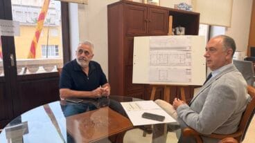 Reunión entre el conseller de Emergencias y el alcalde de Pego