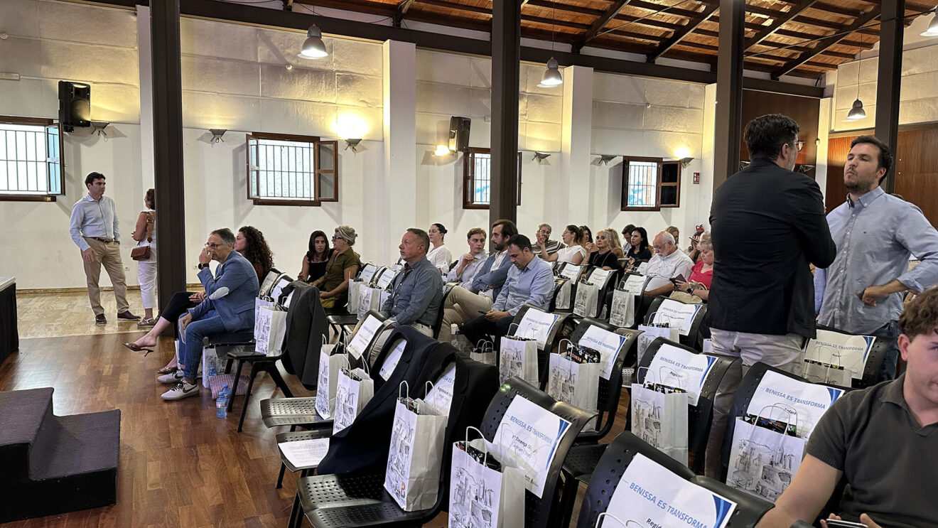 Gala 'Benissa es transforma' presenta el PSTD completado 04