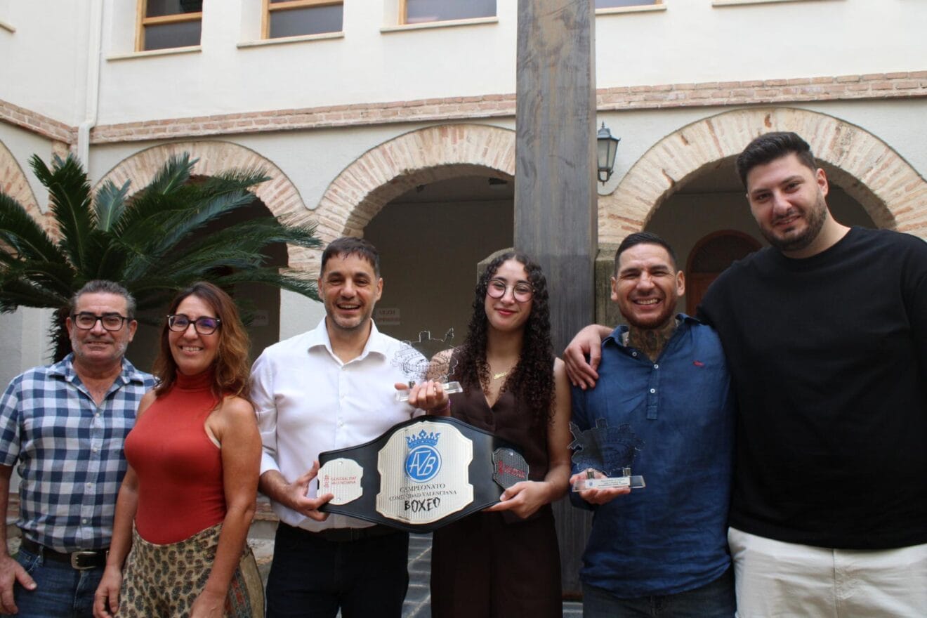 Homenaje a la campeona de boxeo Mariama Charki en Ondara