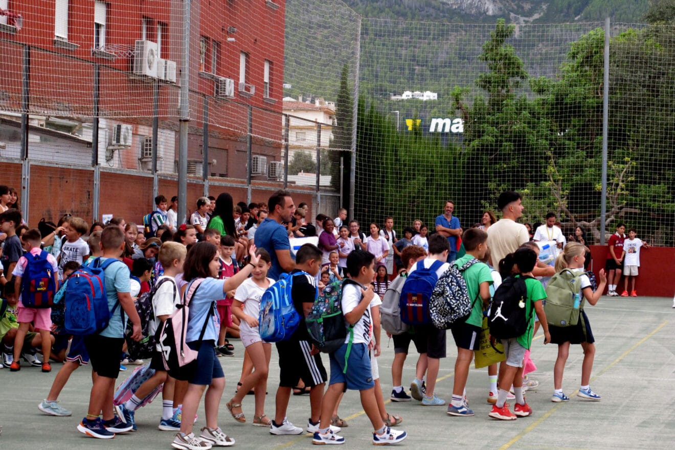 El alumnado de Dénia regresa a las aulas en el inicio del curso escolar 2026-2027