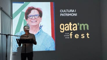 Josep Signes, concejal y exalcalde de Gata de Gorgos, en representación de la concejala de Cultura y Patrimonio, Àngels Soler Fornés