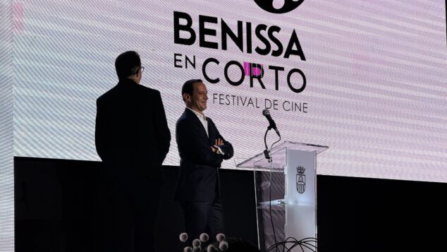 momentos de la gala de clausura de la segunda edicion de benissa en corto 208