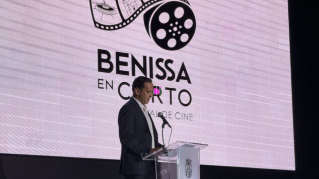 momentos de la gala de clausura de la segunda edicion de benissa en corto 214