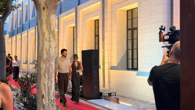 «El Vestuario» conquista la segunda edición de Benissa en Corto en una gala que llenó por completo la plaza Maria Crespo Font 4 momentos de la gala de clausura de la segunda edicion de benissa en corto 219