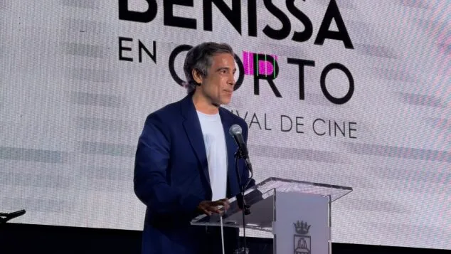 «El Vestuario» conquista la segunda edición de Benissa en Corto en una gala que llenó por completo la plaza Maria Crespo Font 195 momentos de la gala de clausura de la segunda edicion de benissa en corto 28