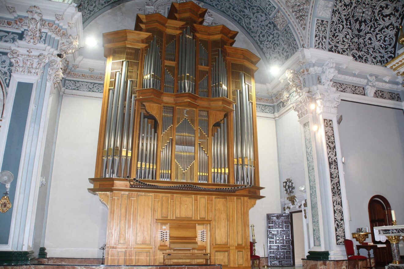 El órgano Grenzing de la Iglesia de la Santa Cruz de Pedreguer