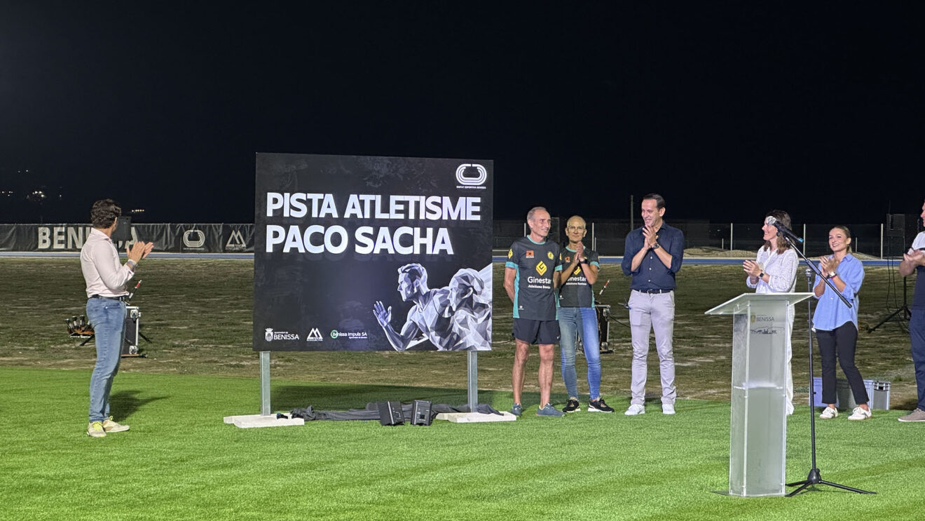 Paco Sacha recibe un homenaje en la nueva pista de atletismo de Benissa