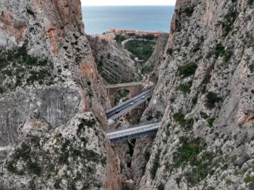 Vista aérea de los viaductos del Mascarat de la Línea 9 del TRAM