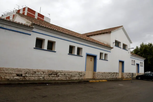 De la nueva Policía Local a la peligrosa salida de los Bomberos Forestales: Pego reclama mejoras al conseller 5 visita del conseller de emergencias e interior a pego 1