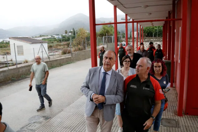 De la nueva Policía Local a la peligrosa salida de los Bomberos Forestales: Pego reclama mejoras al conseller 17 visita del conseller de emergencias e interior a pego 13