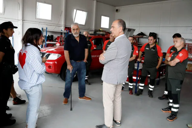 De la nueva Policía Local a la peligrosa salida de los Bomberos Forestales: Pego reclama mejoras al conseller 11 visita del conseller de emergencias e interior a pego 7