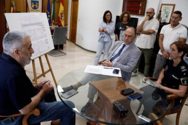 Visita del conseller de Emergencias e Interior a Pego (8)
