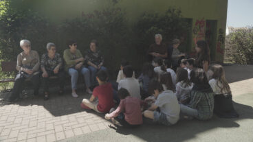 ‘Arrels vives’ reúne a la memoria viva de la Marina Alta y a las nuevas generaciones