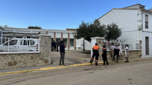 Els Poblets intenta levantarse tras la riada: «Los vecinos están desesperados, con angustia y con la sensación de que esto volverá a repetirse» 18 els poblets 20 octubre 2026 tras la dana 08