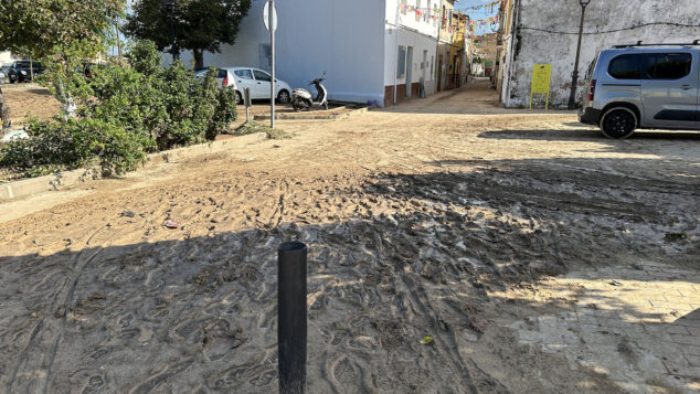 Els Poblets intenta levantarse tras la riada: «Los vecinos están desesperados, con angustia y con la sensación de que esto volverá a repetirse» 28 els poblets 20 octubre 2026 tras la dana 21