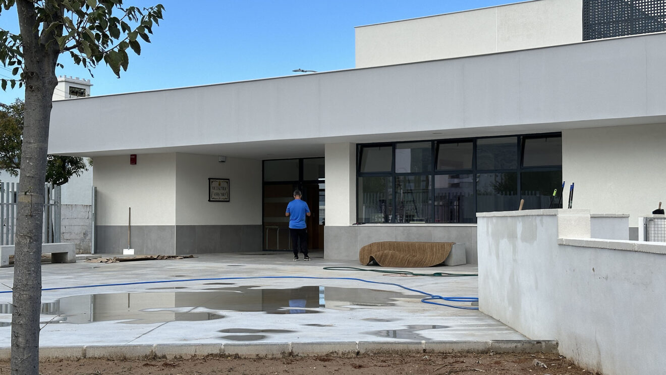 Entrada al CEIP Ausiàs March