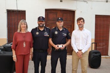Entrega de distinciones a la Policía Local de Benitatxell