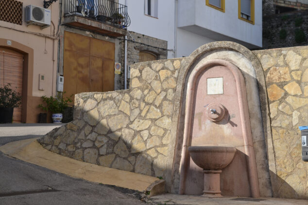 La Vall de Laguar declara el agua no apta para el consumo humano tras las lluvias de la DANA Adam 1 Imagen: Fuente en Benimaurell (archivo)